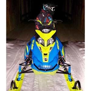 Meet your Posher, Makayla